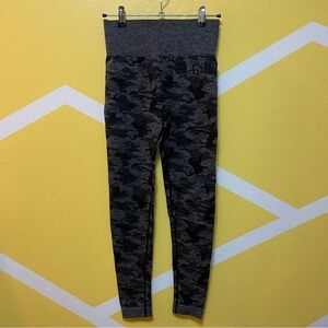 Gymshark Black and Gray Camo Leggings
